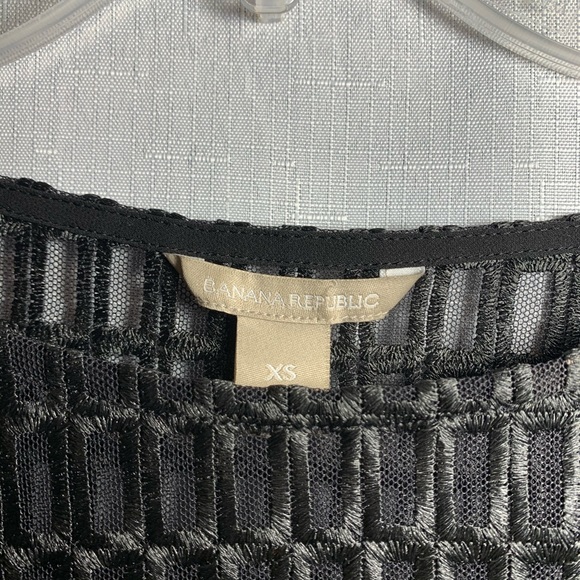 Banana republican black lase top - Picture 8 of 8